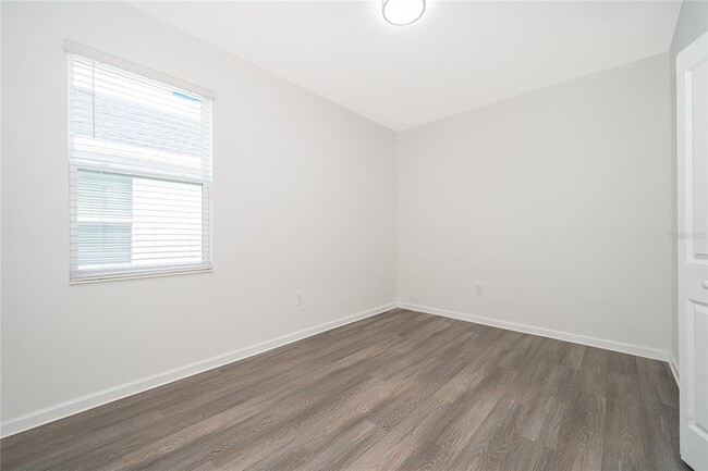 Building Photo - 181 Aces High Ln