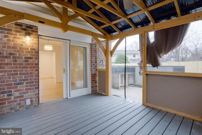 Building Photo - 8122 Truro Ct