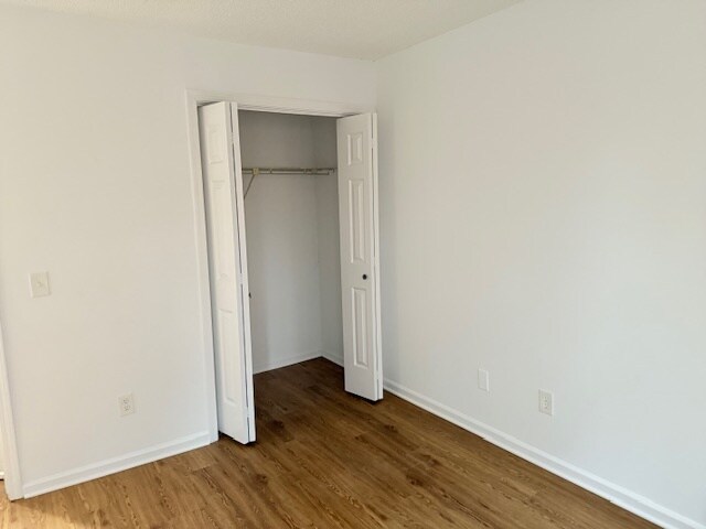 Building Photo - 900 Mix Ave