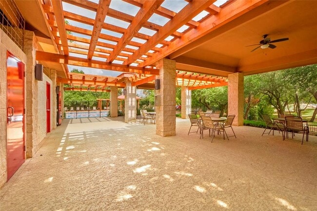 Building Photo - 4200 Canyon Glen Cir