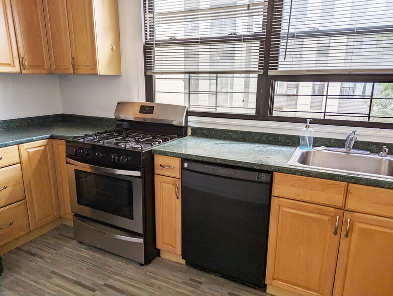Kitchen - 9822 63rd Dr