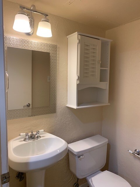 Down stairs 1/2 bath - 3949 Buena Vista St