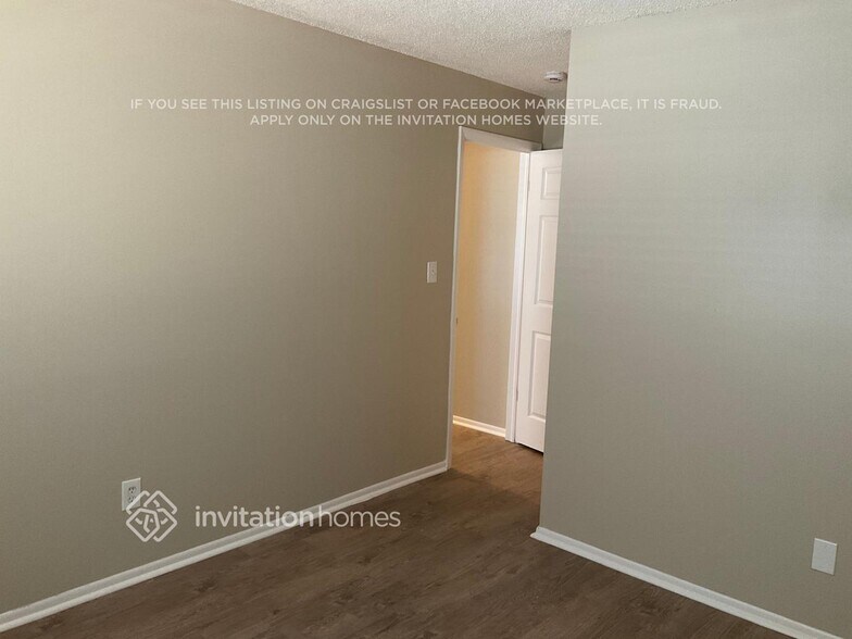 Building Photo - 6877 Jackman Blvd