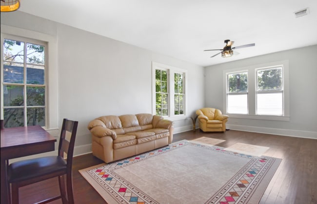 Building Photo - 823 N Palmetto Ave