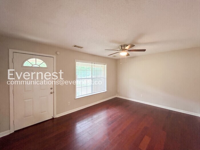 Building Photo - 5884 Caroline Dr