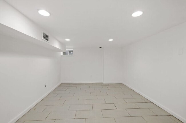 Building Photo - 2356 N Colorado St