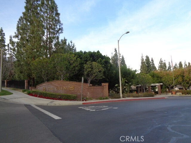 Building Photo - 13210 Royalcrest Ct