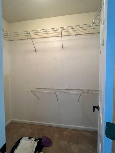 Building Photo - 4 Maravista Ave