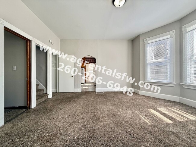 Building Photo - 3 Bedroom House