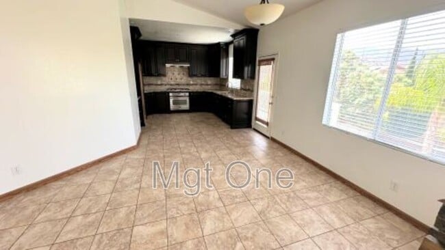 Primary Photo - 1067 Regina Way