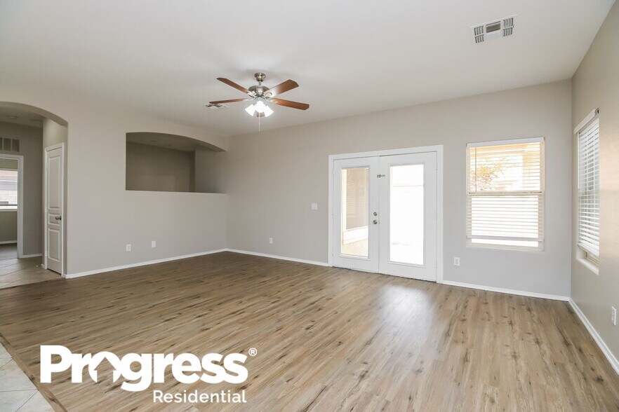 Building Photo - 1958 E Dublin St