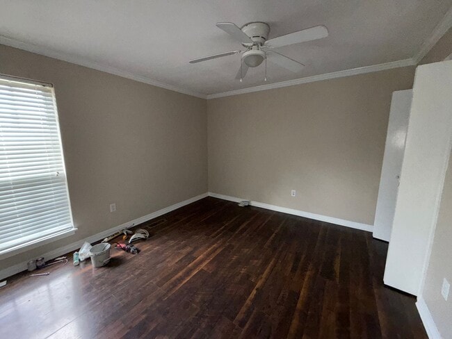 Building Photo - Charming 3-Bed / 2-Bath Home in Muscle Shoals