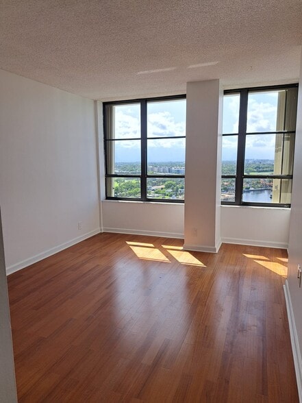 Building Photo - 500 Three Islands Boulevard