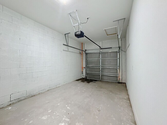 Building Photo - Townhouse For Lease in Saint Cloud