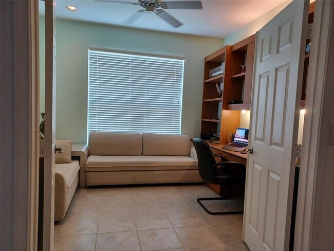 Building Photo - 12752 Coral Lakes Dr
