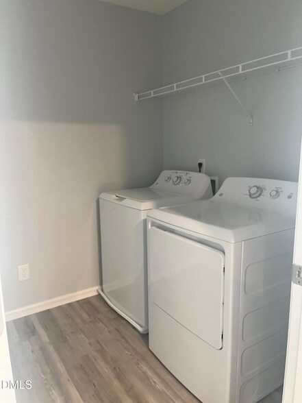 Building Photo - 318 Longchamp Ln