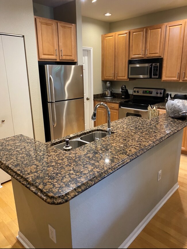 Building Photo - 2200 Tuscany Trce