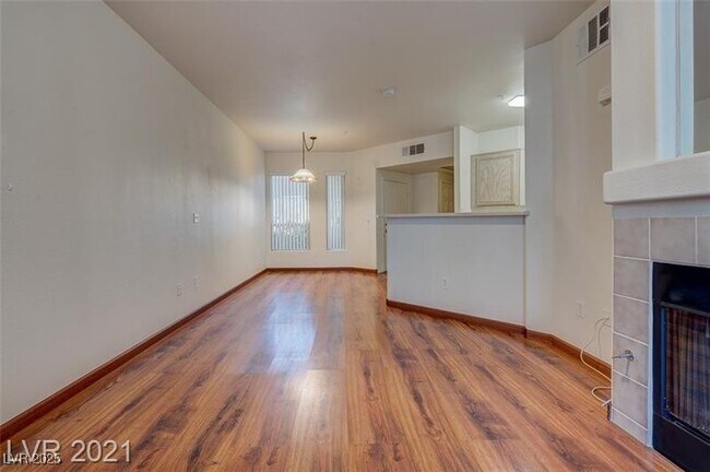 Building Photo - 7167 S Durango Dr