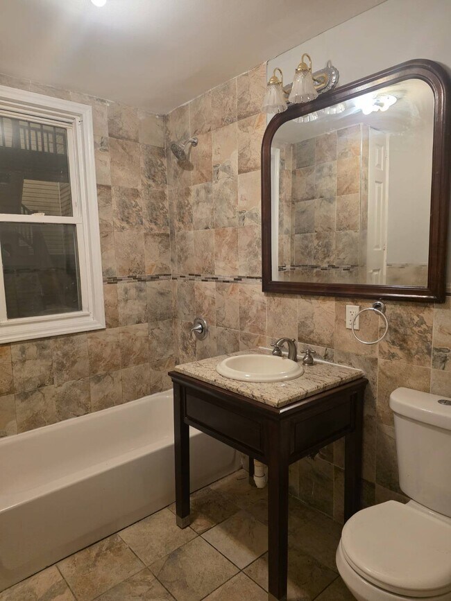 Building Photo - 349 Lyons Ave