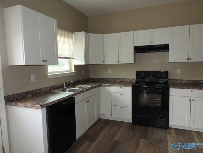 Building Photo - 104 Blue Heron Way