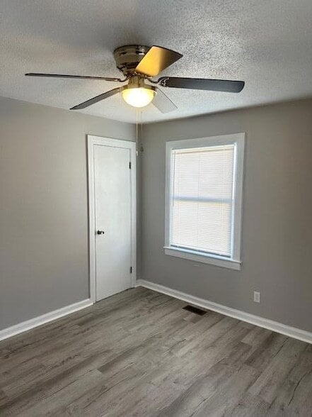 Building Photo - 2311 Spring Place Rd SE