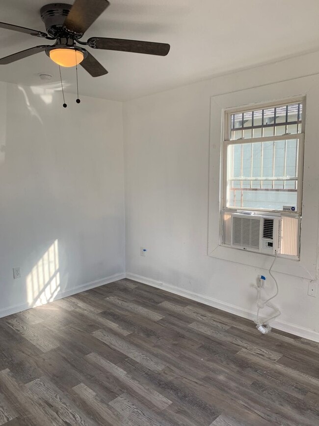 Building Photo - 2255 N Galvez St