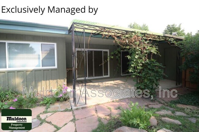 Building Photo - 59 W Old Broadmoor Rd