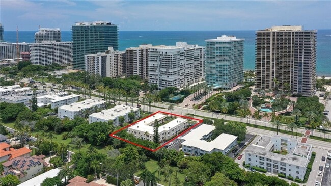 Building Photo - 9940 Collins Ave