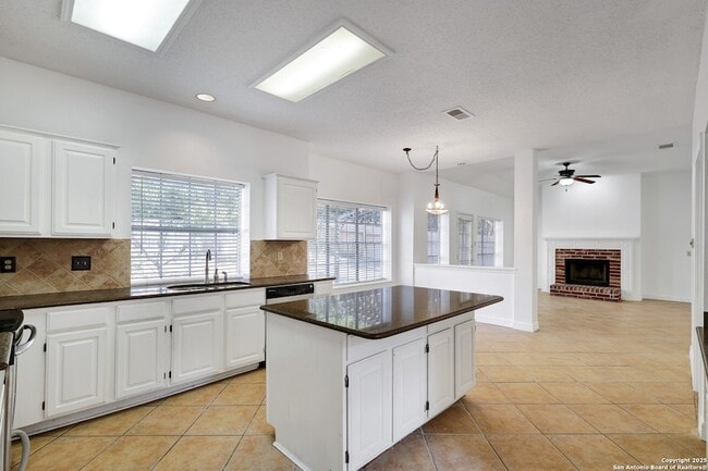 Building Photo - 14110 Soapberry Cove