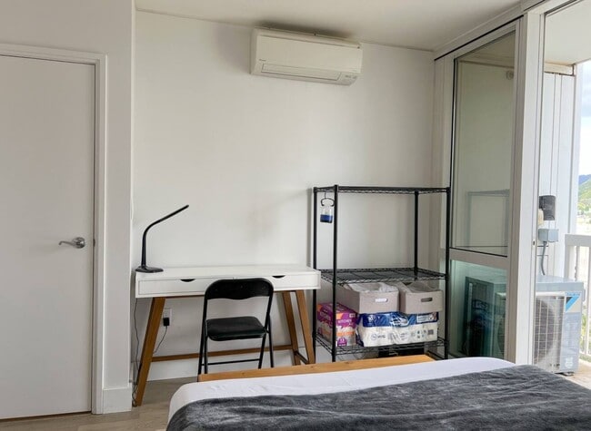 Building Photo - 909 Kapiolani Blvd