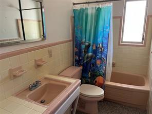 Building Photo - 2353 W Vina Del Mar Blvd