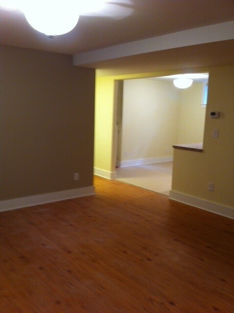 Building Photo - 231 S Whitcomb St