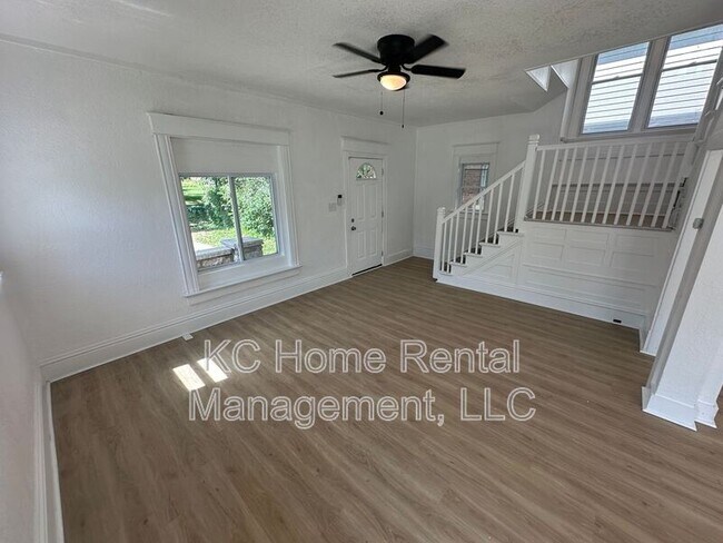 Building Photo - 2958 Lockridge Ave