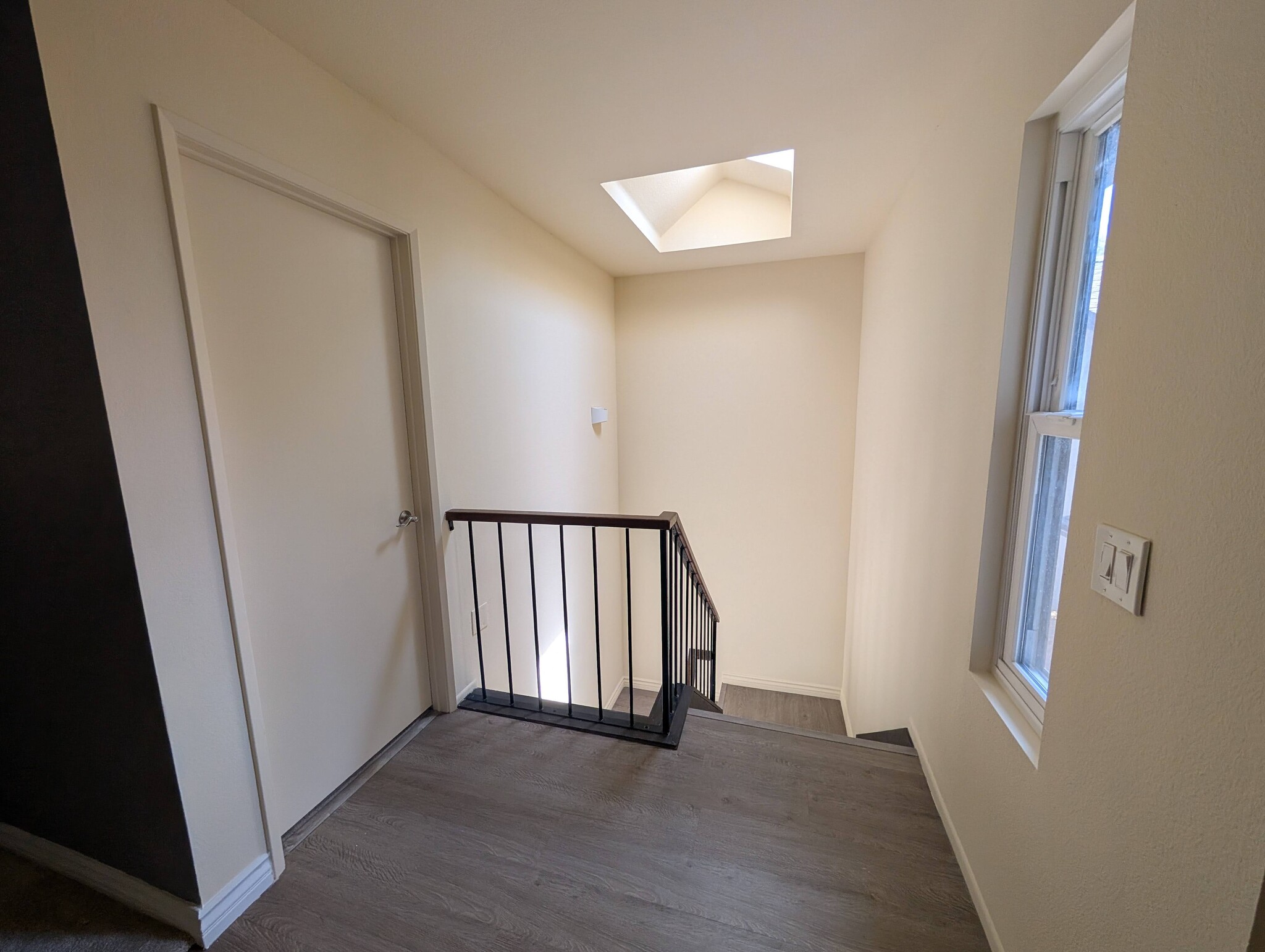 Upstairs Landing View 1 - 1419 Poseidon