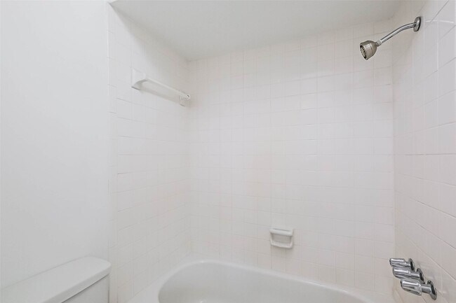 Building Photo - 5005 Georgi Ln