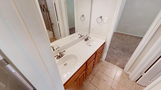 Building Photo - 309 Prospector Trl