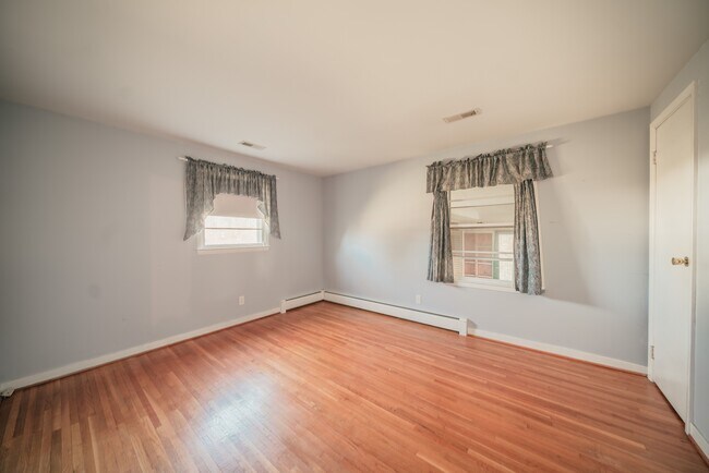 Building Photo - Owl Run Apartments