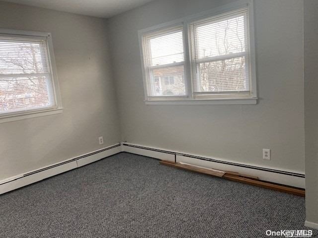 Building Photo - 704 Bellmore Rd
