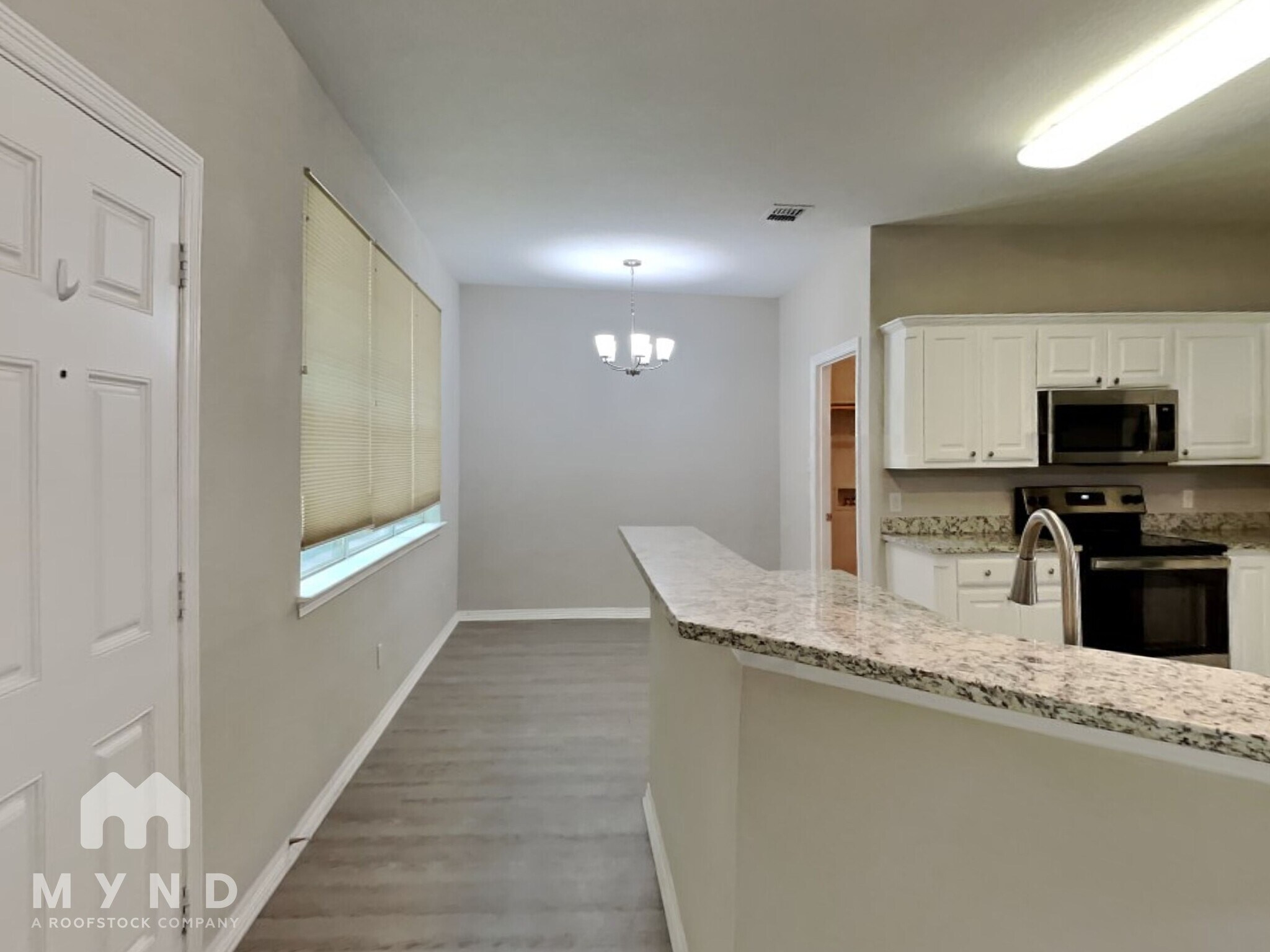 Building Photo - 2209 Country Brook Dr