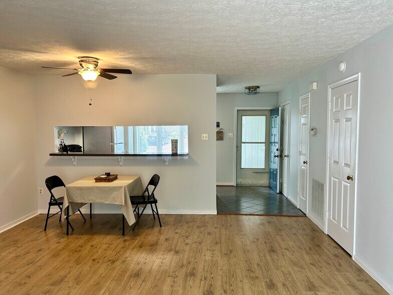 Building Photo - 2716 Schooner Ct