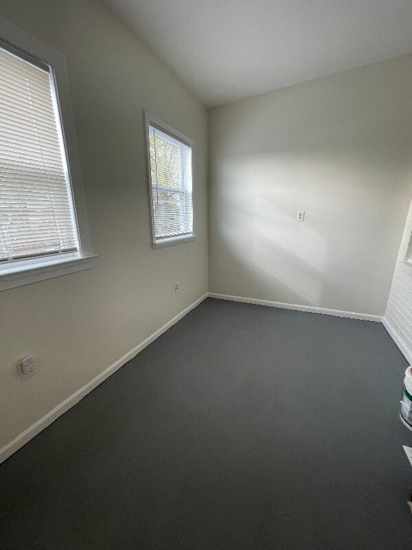 Building Photo - 4630 New Hampshire Ave NW