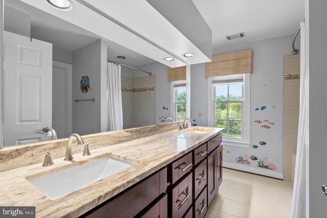 Building Photo - 4556 Minuteman Dr