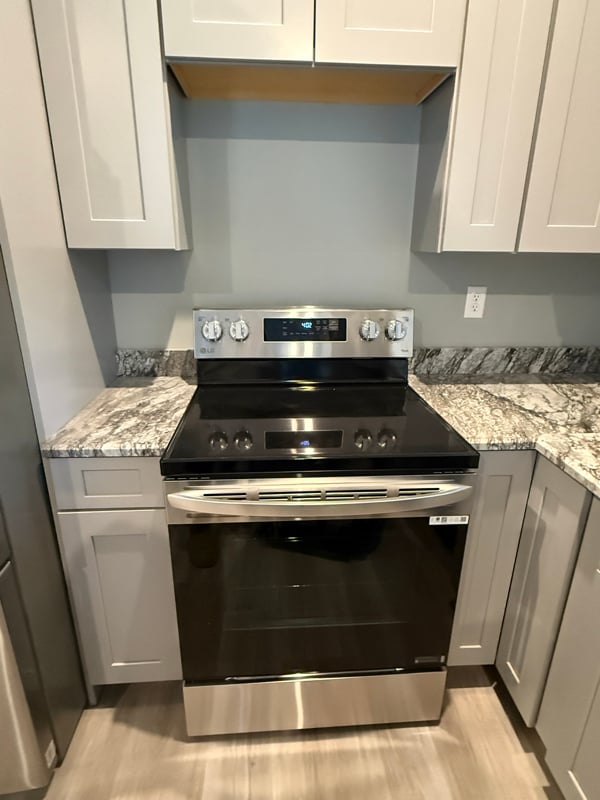 Building Photo - 4 Mellow Hill