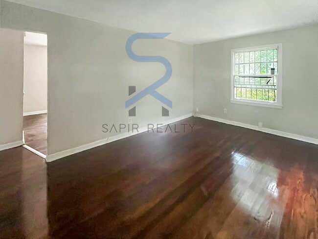 Building Photo - 1017 Rebel Forest Dr SE