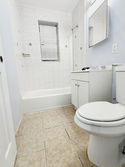 237 Lexington Ave 1R - 243 Lexington Ave