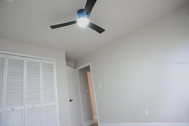 Building Photo - 7811 Bay Cedar Dr