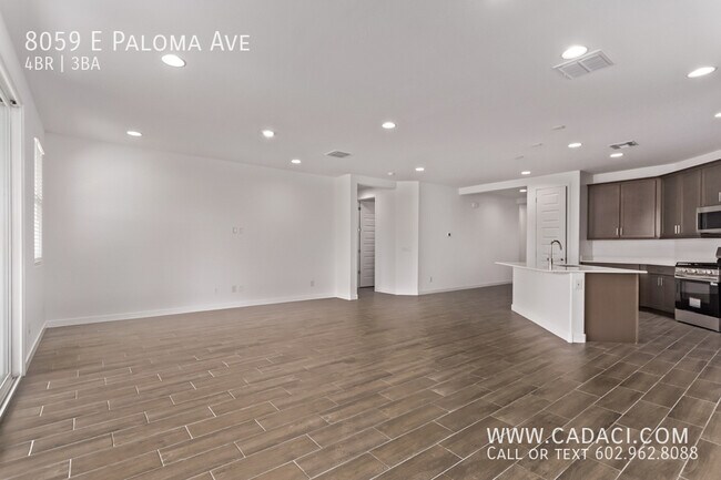 Building Photo - 8059 E Paloma Ave