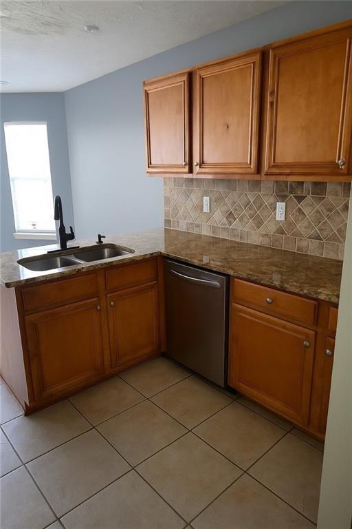 Building Photo - 1379 Persimmon Ct