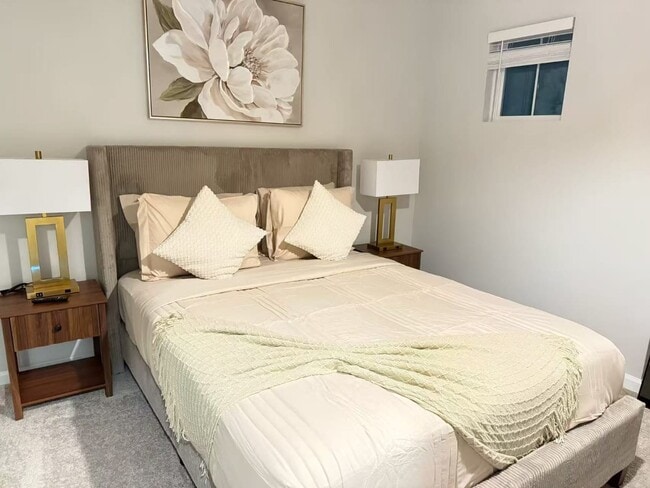 Building Photo - 1371 Speedway St