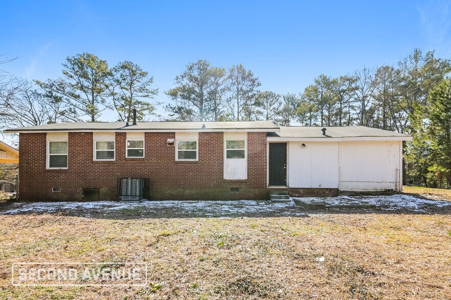 Building Photo - 152 Ruzelle Dr SE